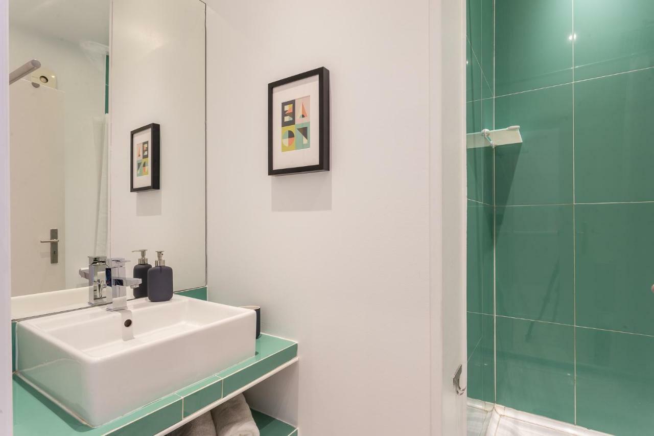 Three Bedroom Apartment In Historical Centre -Bairro Alto Lisboa Exteriér fotografie